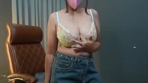 Snapshot of _savy_ chatting on July 18, 7:34 am Savreen online show from July 18, 7:34 am