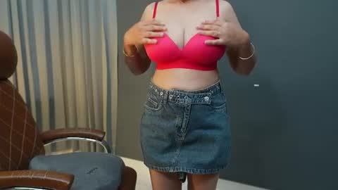 Snapshot of _savy_ chatting on July 26, 7:26 am Savreen online show from July 26, 7:26 am