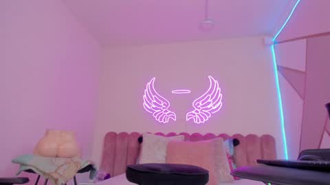 Snapshot of _scarletmoore chatting on January 9, 11:03 am Scarlett online show from January 9, 11:03 am