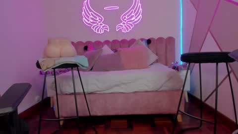 Snapshot of _scarletmoore chatting on January 29, 10:16 am Scarlett online show from January 29, 10:16 am