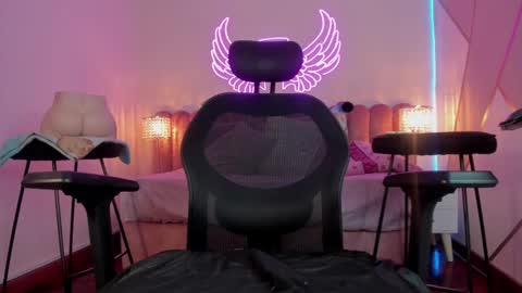 Snapshot of _scarletmoore chatting on March 8, 2:19 pm Scarlett online show from March 8, 2:19 pm