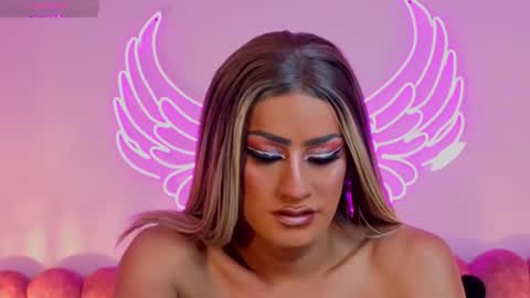 Snapshot of _scarletmoore chatting on September 17, 6:48 am Scarlett online show from September 17, 6:48 am