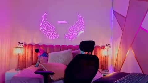 Snapshot of _scarletmoore chatting on October 28, 11:47 am Scarlett online show from October 28, 11:47 am