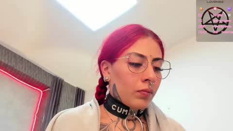 Selene online show from February 7, 9:04 pm