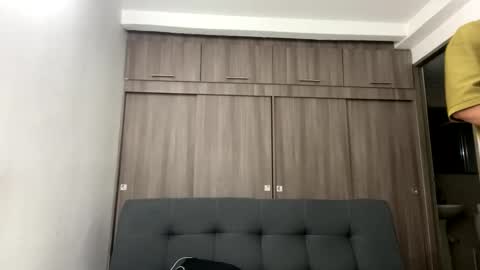 Juan Pablo-independent model online show from March 21, 12:37 am