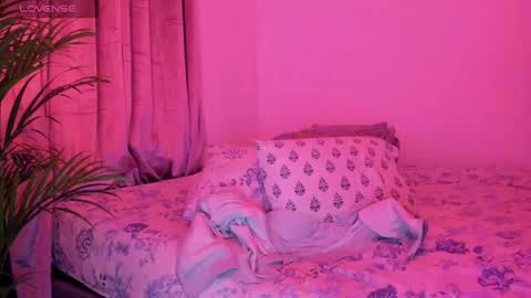 Snapshot of _sexy_star_ chatting on February 13, 3:50 am E T H A N S T A R online show from February 13, 3:50 am