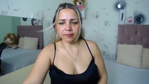 Snapshot of _sexyredhead_ chatting on February 3, 12:14 pm KATA online show from February 3, 12:14 pm