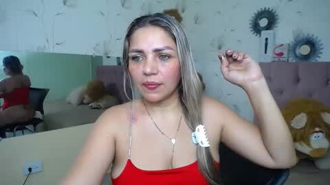 Snapshot of _sexyredhead_ chatting on February 23, 12:27 pm KATA online show from February 23, 12:27 pm