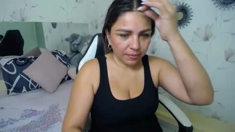 Snapshot of _sexyredhead_ chatting on October 18, 11:55 am KATA online show from October 18, 11:55 am