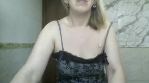 Snapshot of _sexyxsveta_ chatting on June 22, 6:54 am SexyXSveta online show from June 22, 6:54 am