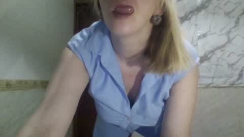 Snapshot of _sexyxsveta_ chatting on July 19, 1:31 am SexyXSveta online show from July 19, 1:31 am
