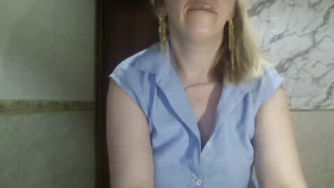 Snapshot of _sexyxsveta_ chatting on July 22, 4:26 am SexyXSveta online show from July 22, 4:26 am