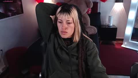 _sharlotte777 online show from February 17, 1:42 pm