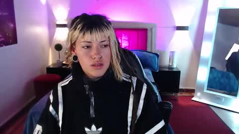 _sharlotte777 online show from March 2, 1:05 pm