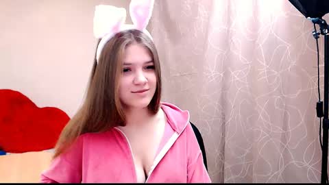 Snapshot of _shy_bunny__ chatting on January 13, 10:25 am Mari online show from January 13, 10:25 am