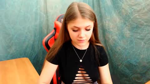 Snapshot of _shy_bunny__ chatting on September 24, 12:08 pm Mari online show from September 24, 12:08 pm