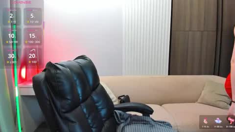 Snapshot of _shy_jenny_ chatting on October 23, 1:05 am Shy Jenny online show from October 23, 1:05 am