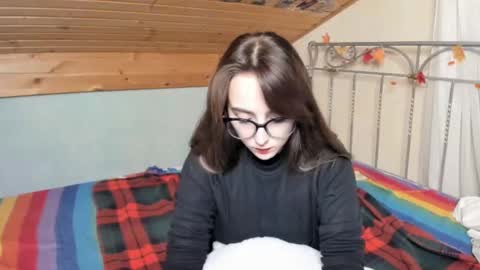 Snapshot of _silverdream chatting on December 9, 9:37 pm _silverdream online show from December 9, 9:37 pm