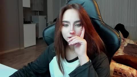 Snapshot of _silverdream chatting on February 19, 12:57 am _silverdream online show from February 19, 12:57 am