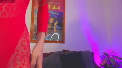 _silvia_vega_ online show from April 9, 2:11 am