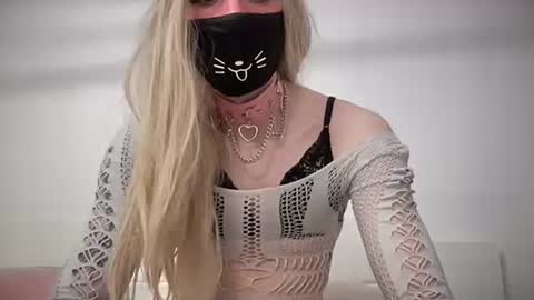 _sissy_michelle online show from February 21, 10:33 pm