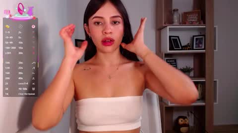 Snapshot of _smallpeach chatting on October 19, 1:50 am Lauren online show from October 19, 1:50 am