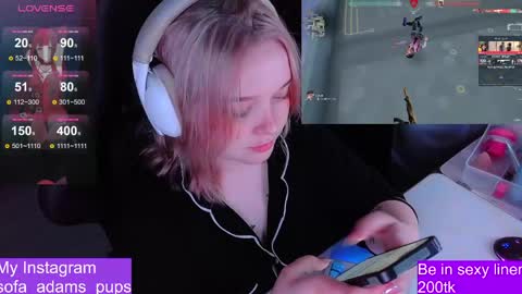Snapshot of _sofia_adam_ chatting on May 16, 10:36 am pups online show from May 16, 10:36 am