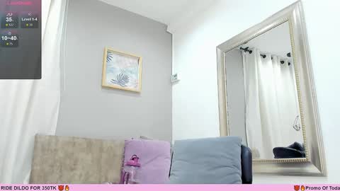 Snapshot of _sofia_cruz chatting on January 27, 10:49 pm    640  200   online show from January 27, 10:49 pm