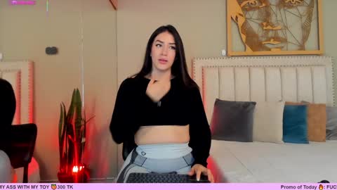 Snapshot of _sofia_cruz chatting on February 7, 7:38 pm    640  200   online show from February 7, 7:38 pm