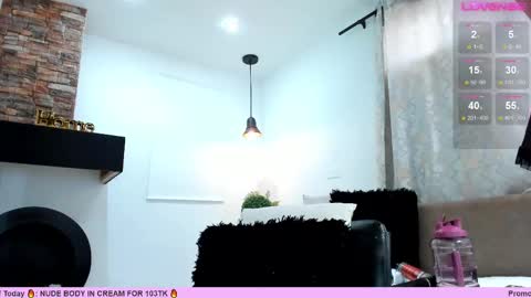 Snapshot of _sofia_cruz chatting on February 10, 8:10 pm    640  200   online show from February 10, 8:10 pm