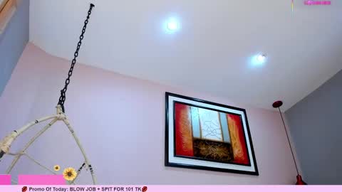 Snapshot of _sofia_cruz chatting on March 9, 2:32 pm    640  200   online show from March 9, 2:32 pm