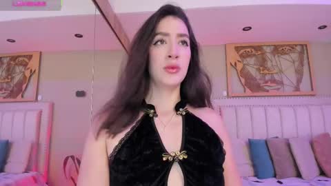 Snapshot of _sofia_cruz chatting on September 18, 7:27 pm    640  200   online show from September 18, 7:27 pm
