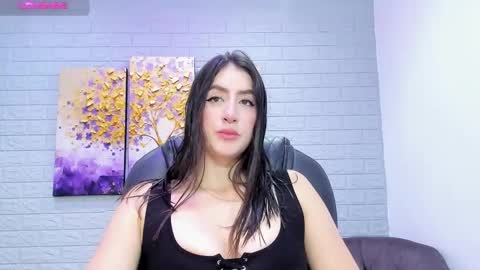Snapshot of _sofia_cruz chatting on October 15, 7:14 pm    640  200   online show from October 15, 7:14 pm