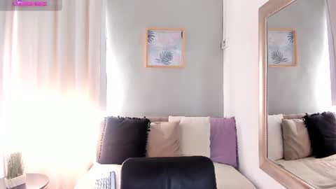    640  200   online show from July 21, 7:38 pm