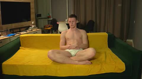 OLIVERpvt is open online show from December 15, 3:11 am