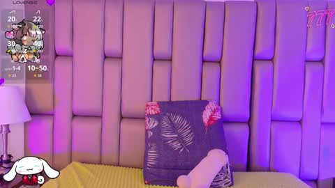 V E N U S online show from April 8, 12:16 pm