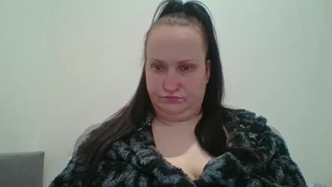 Melisa online show from October 14, 4:30 pm