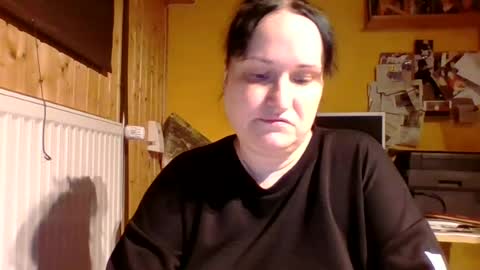 Snapshot of _squirty_pussyyy_ chatting on June 24, 11:42 am Melisa online show from June 24, 11:42 am