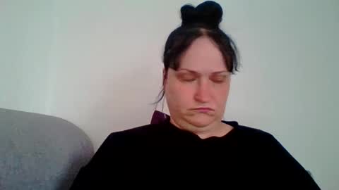 Snapshot of _squirty_pussyyy_ chatting on July 7, 4:22 pm Melisa online show from July 7, 4:22 pm