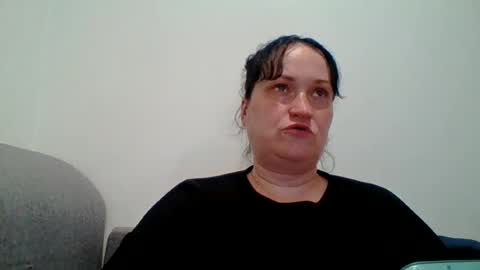 Snapshot of _squirty_pussyyy_ chatting on July 9, 6:23 pm Melisa online show from July 9, 6:23 pm