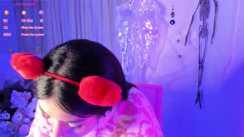 Snapshot of _strawberrycream chatting on October 25, 1:57 am Angela   online show from October 25, 1:57 am