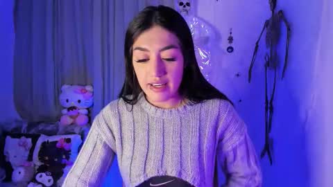 Snapshot of _strawberrycream chatting on October 30, 2:13 am Angela   online show from October 30, 2:13 am