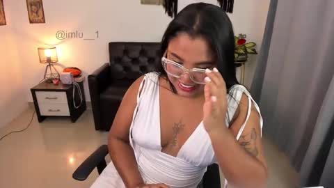 imlu  1  online show from November 12, 11:25 pm