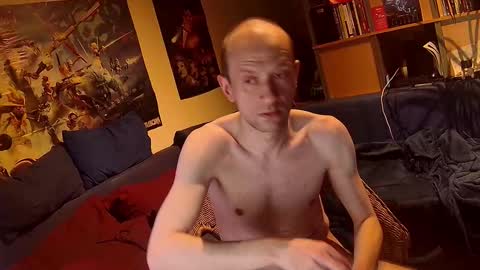 Snapshot of _svenerd87___ chatting on November 5, 11:05 pm Sven online show from November 5, 11:05 pm