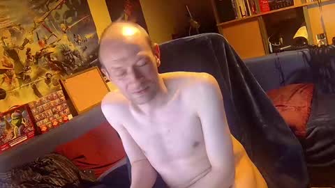 _svenerd_____ online show from April 25, 12:02 am