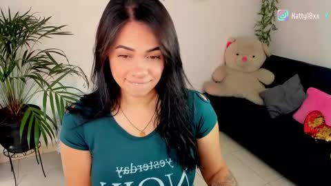 Snapshot of _sweet_kitty1 chatting on May 22, 1:39 pm online show from May 22, 1:39 pm