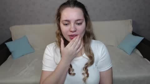 Snapshot of _sweet_lana_ chatting on December 16, 5:38 am Lana online show from December 16, 5:38 am