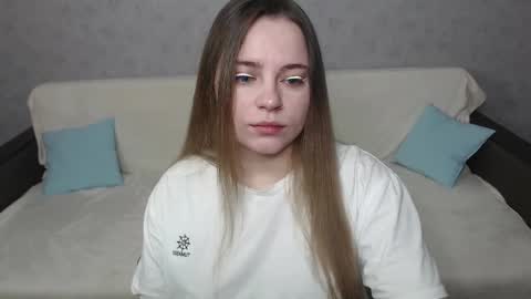 Snapshot of _sweet_lana_ chatting on February 4, 8:13 am Lana online show from February 4, 8:13 am