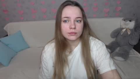 Snapshot of _sweet_lana_ chatting on February 16, 7:04 am Lana online show from February 16, 7:04 am