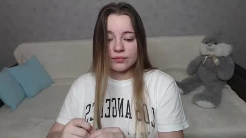 Snapshot of _sweet_lana_ chatting on March 7, 9:18 am Lana online show from March 7, 9:18 am